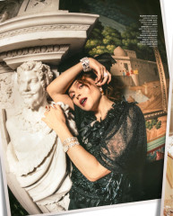 HELENA BONHAM CARTER in Town & Country Magazine, Secember 2019/January 2020 фото №1235338