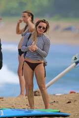 Hilary Duff in Bikini on the beach in Hanaeli фото №931438
