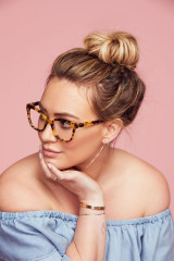 Hilary Duff – Muse x Hilary Duff Glasses Photoshoot фото №1091169