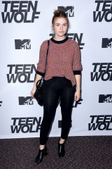 Holland Roden – MTV Teen Wolf 100th Episode Screening in Los Angeles  фото №997114