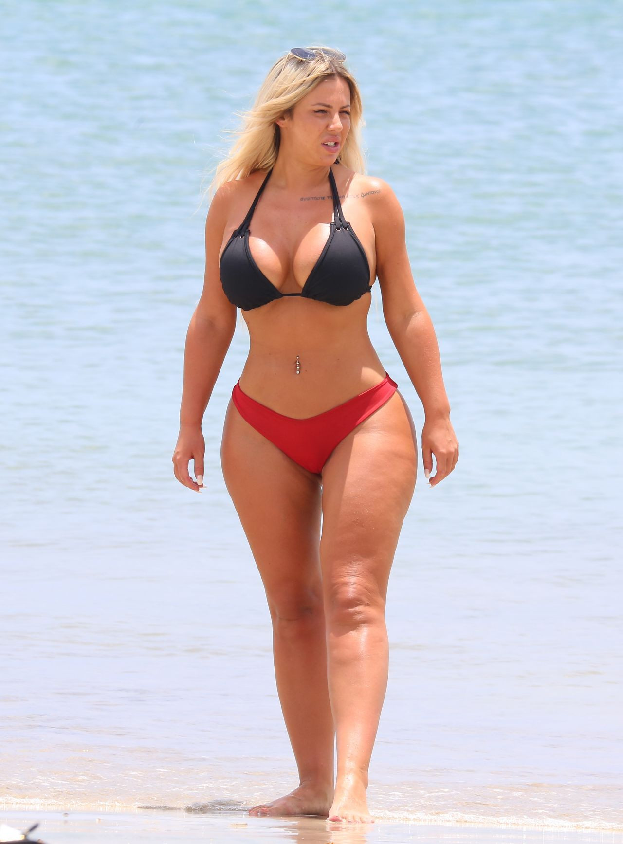 Холли Хаган (Holly Hagan)