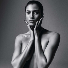Imaan Hammam ~ V Magazine #153 Spring 2025 by Inez van Lamsweerde &amp; Vinoodh Mata фото №1413590