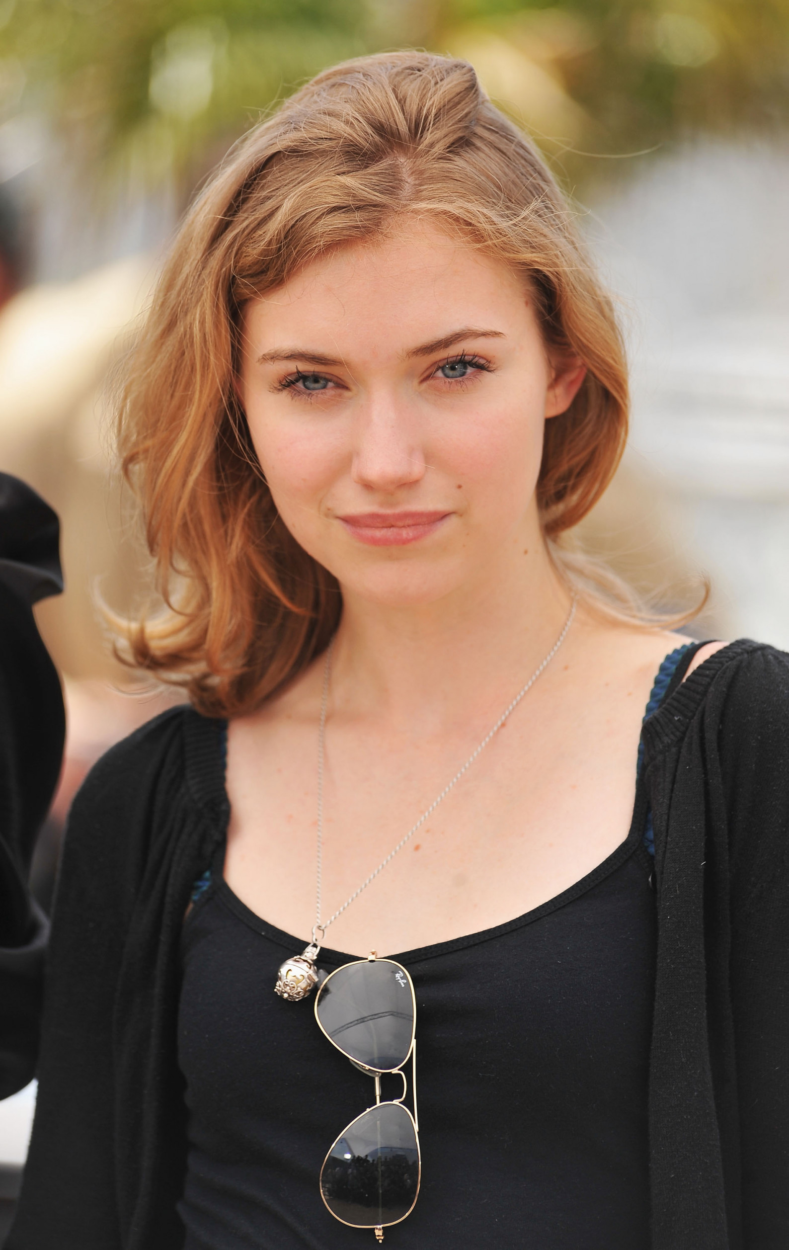 Имоджен Путс (Imogen Poots)