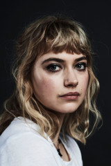 Imogen Poots – Deadline Studio Portraits at SXSW 2018 фото №1053287