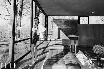 Irina Shayk by Chris Colls for US Elle // March 2021 фото №1291497