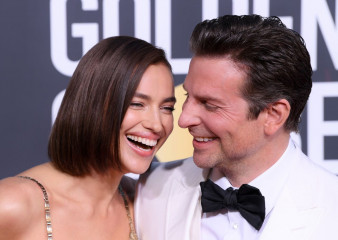 Irina Shayk and Bradley Cooper – 2019 Golden Globe Awards Red Carpet фото №1133880