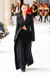 Irina Sheik for Sportmax Fashion Show at Milan Fashion Week 09/20/2024 фото №1408785