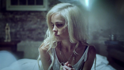Isabel Lucas - Give Me Love Videoshoot фото №978417