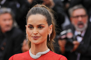 Izabel Goulart ~ 'Killers Of The Flower Moon' Red Carpet 76th Cannes Film Fest фото №1371011