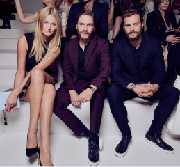 Jamie Dornan - Boss Fashion Show in New York фото №1341002