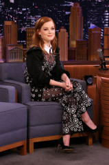 Jane Levy - The Tonight Show Starring Jimmy Fallon | 02.10.2020 фото №1294216
