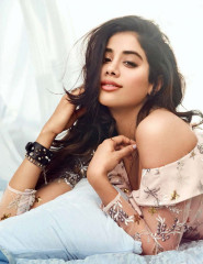 Janhvi Kapoor in Vogue Magazine, India June 2018 фото №1077373