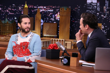 Jared Leto - Tonight Show Starring Jimmy Fallon in New York 08/01/2016 фото №1319125
