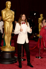 Jared Leto - 86th Annual Academy Awards in LA 03/02/2014 фото №1283127