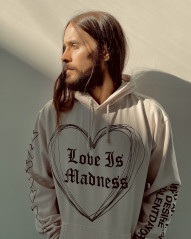 Jared Leto - Thirty Seconds To Mars 'Love Is Madness' Merch 02/12/2021 фото №1304188