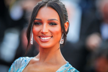 Jasmine Tookes – “The Traitor” Red Carpet at Cannes Film Festival фото №1180729