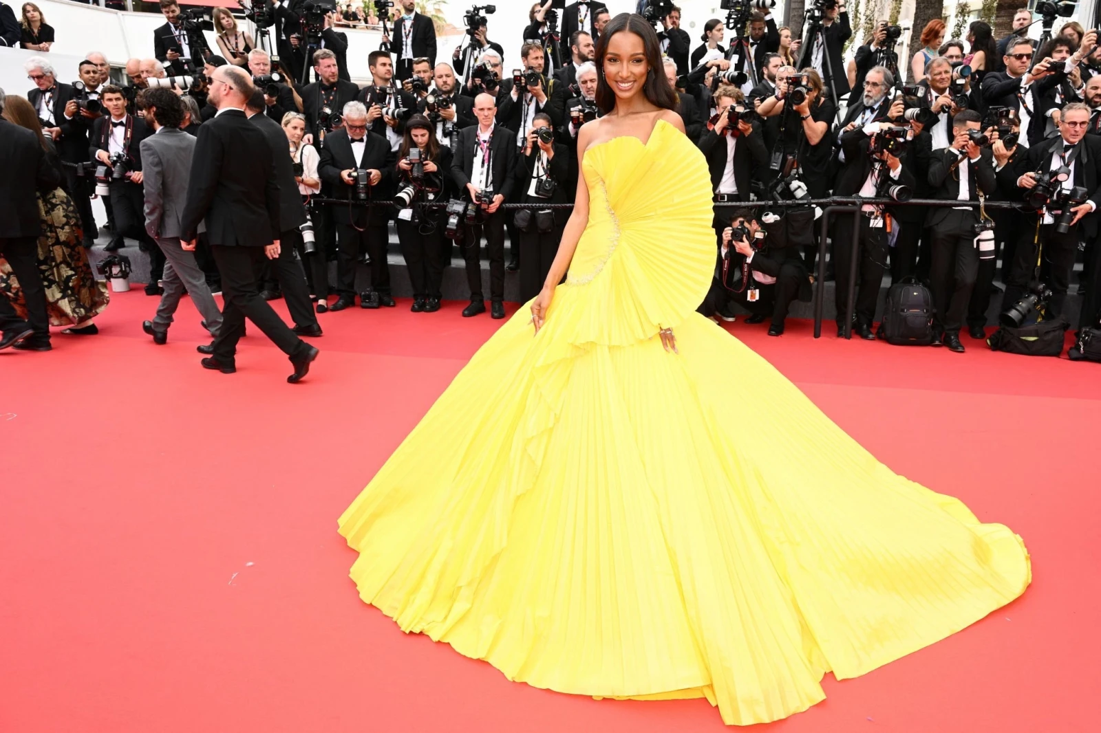 Жасмин Тукс (Jasmine Tookes)