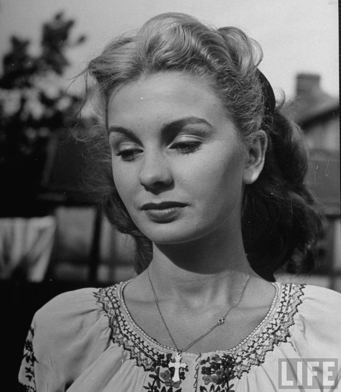 Джин Симмонс (Jean Simmons)