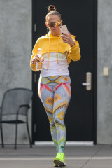Jennifer Lopez – Arrives at the studio in Los Angeles фото №1114596