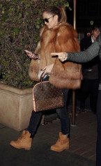  Jennifer Lopez at Madeo restaurant in Hollywood фото №930436