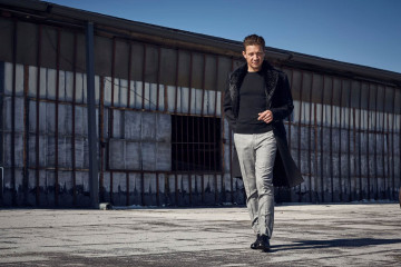Jeremy Renner for Nobleman Magazine by John Russo 06/14/2017 фото №1078136