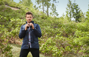 Jeremy Renner by John Russo for Amazon Collaboration The Outdoorsman (2019) фото №1210071