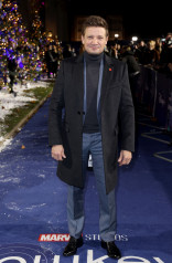 Jeremy Renner-Hawkeye Fan Screening at Curzon Hoxton in London фото №1321204