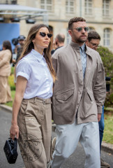 Jessica Biel - Dior Homme Spring Summer 2023 Show in Paris фото №1369097