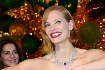 Jessica Chastain at the Les Galeries Lafayette Christmas Decorations Inauguratio фото №1115054