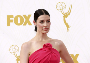 Jessica Pare - 67th Primetime Emmy Awards in Los Angeles 09/20/2015 фото №1296740