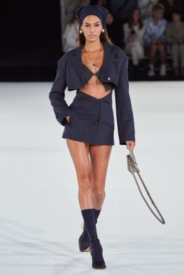Jacquemus Menswear Fall/Winter 2020 Fashion Show in Paris фото №1244423