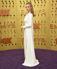Jodie Comer - 71st Emmy Awards (Arrival) - September 22, 2019  фото №1269436