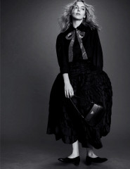 Jodie Comer by Emma Summerton for Vogue España // 2021 фото №1292185