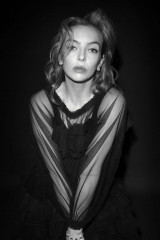 Jodie Comer – Photoshoot for Wonderland Magazine The Winter 2018/19 Issue фото №1135414