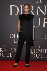 Jodie Comer - 'The Last Duel' Premiere in Paris 09/24/2021 фото №1319706