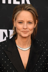 Jodie Foster – Critics Choice Awards 2024 фото №1385377