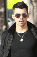 Joe Jonas фото №462915