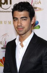 Joe Jonas фото №589646