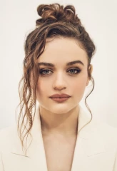 Joey King by Shayan Asgharnia for Backstage (Feb 2022) фото №1336211