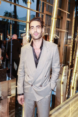 Jon Kortajarena - 2023 Giorgio Armani Pre-Oscar Party in Los Angeles фото №1367272