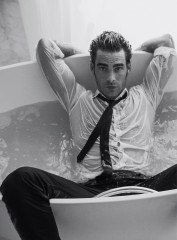 Jon Kortajarena for Esquire Mexico October 2021 фото №1414476