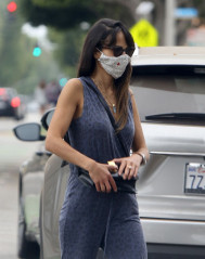 Jordana Brewster – Out in Los Angeles 08/06/2020 фото №1268030