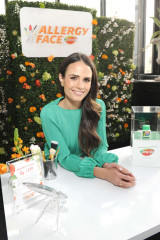 Jordana Brewster – Joins Zyrtec In Helping Women Take on Allergy Face in NY фото №951893