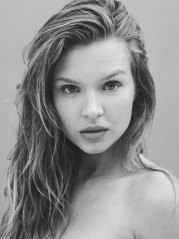 Josephine Skriver фото №844325