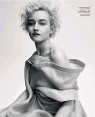 JULIA GARNER in S Moda Magazine, APril 2020 фото №1252468