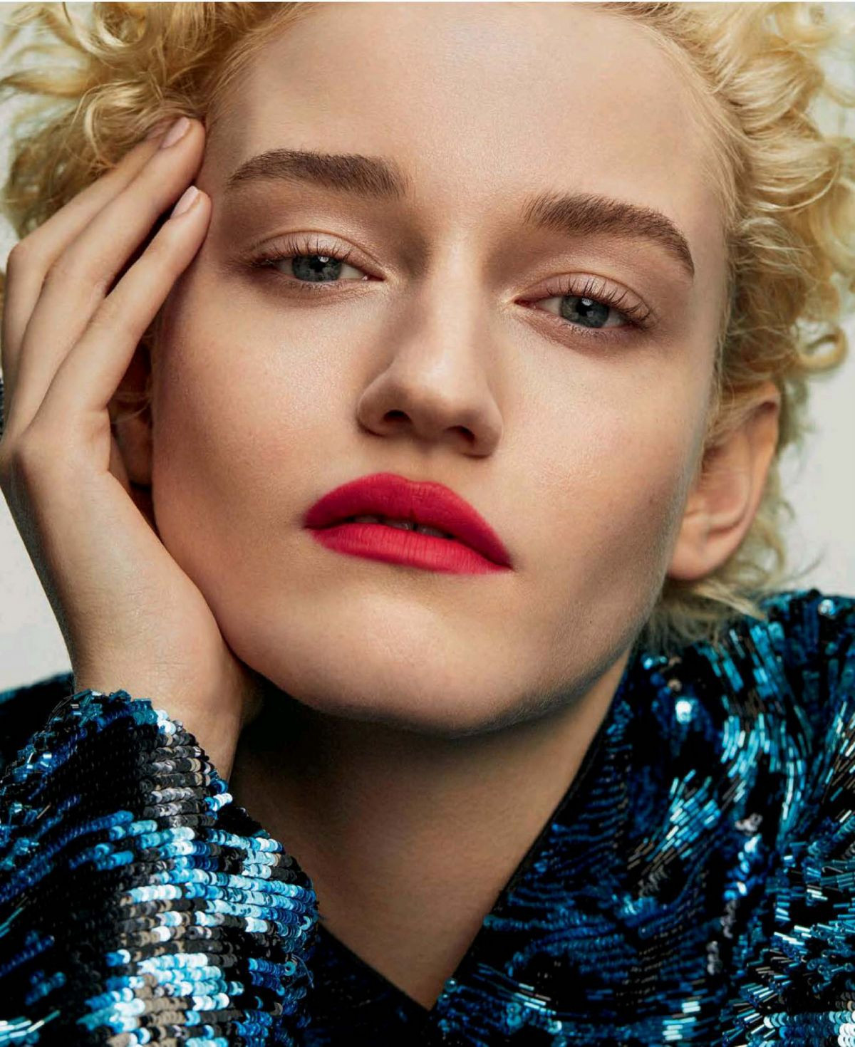 Джулия Гарнер (Julia Garner)