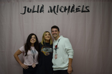 Julia Michaels - Red Pill Blues Tour in Chicago 09/14/2018 фото №1202664