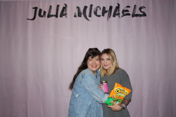 Julia Michaels - Red Pill Blues Tour in Toronto 09/27/2018 фото №1104760