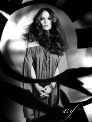 Julianne Moore by Tatijana Shoan for As If Magazine // 2021 фото №1301270