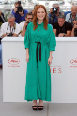 Julianne Moore – “Wonderstruck” Premiere in Cannes фото №966428